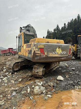 沃爾沃EC210B挖掘機