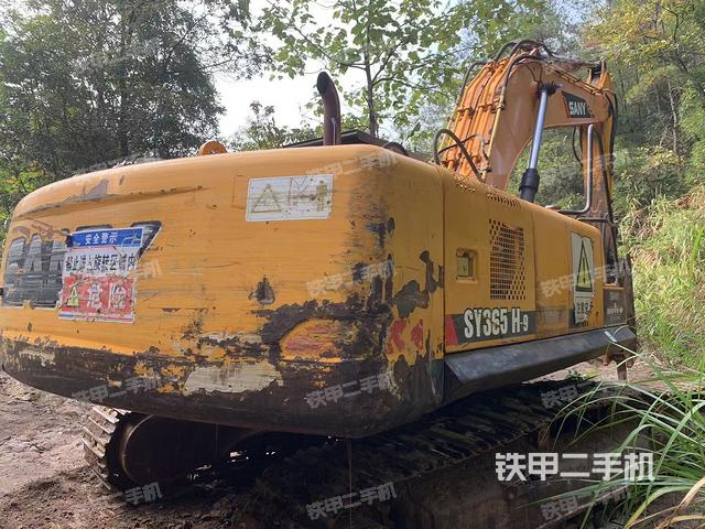 整機右后45°(整機外觀) 整機右后45°(整機外觀)