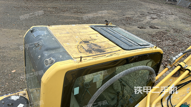 駕駛室頂部（整機(jī)外觀(guān)）