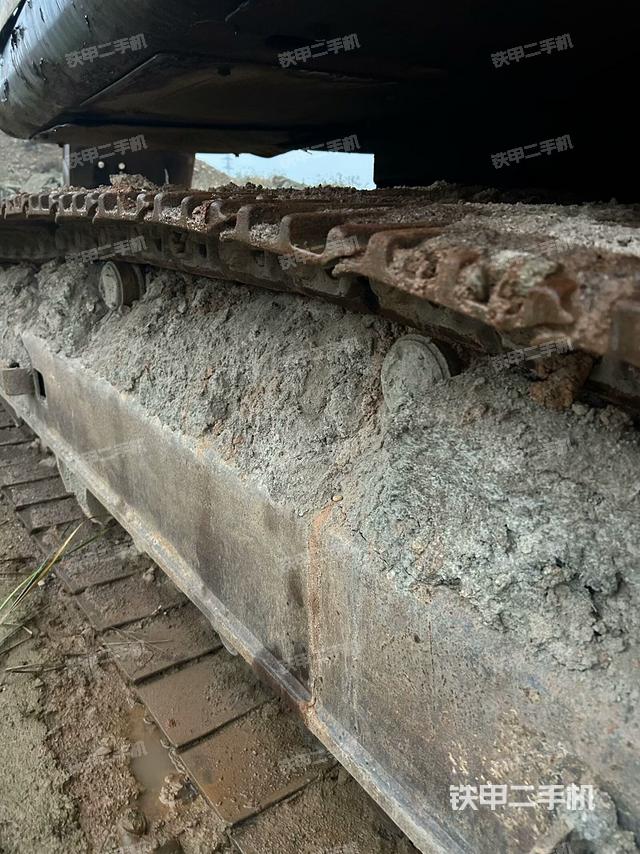 左驅(qū)動(dòng)輪（行走機(jī)構(gòu)）