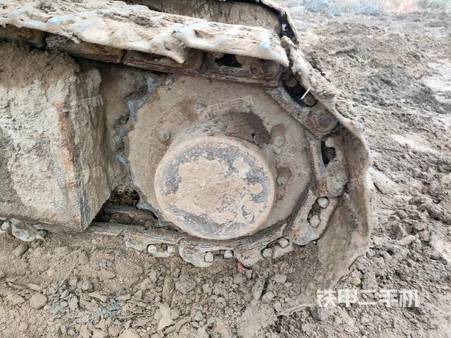 左驅(qū)動(dòng)輪（行走機(jī)構(gòu)）