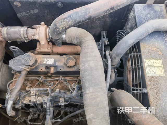 發(fā)動(dòng)機(jī)室(上車部件) 發(fā)動(dòng)機(jī)室(上車部件)