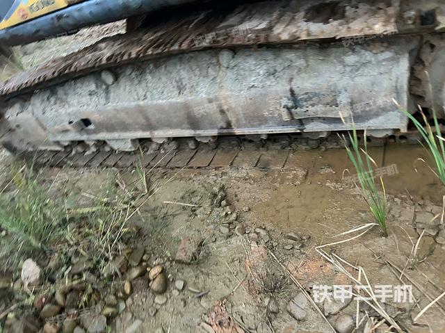 右側(cè)履帶整體（行走機(jī)構(gòu)）