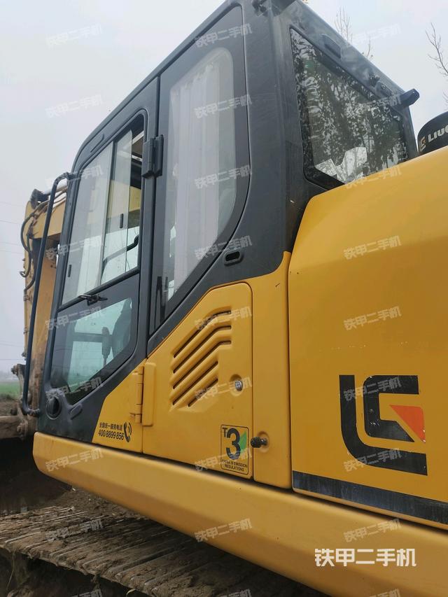 駕駛室左后45度（駕駛室部分）