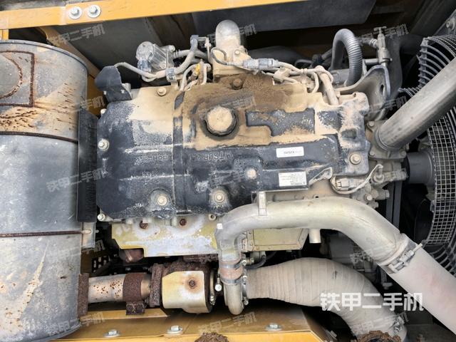 氣門室蓋螺絲特寫（上車部件）