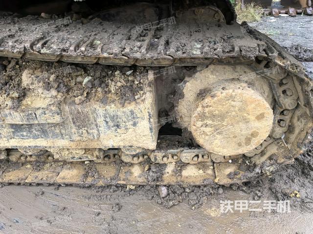 右側(cè)履帶整體（行走機(jī)構(gòu)）