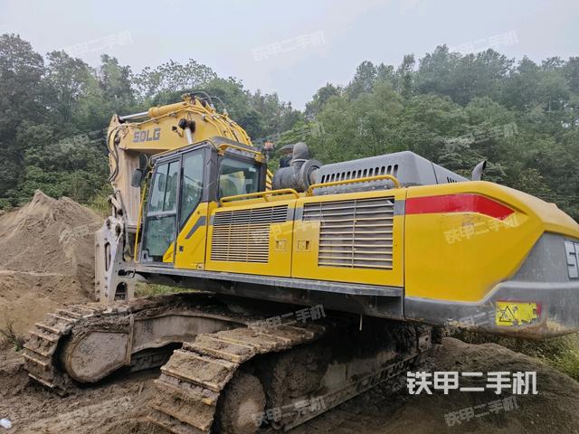 左后45(整機(jī)外觀) 左后45(整機(jī)外觀)
