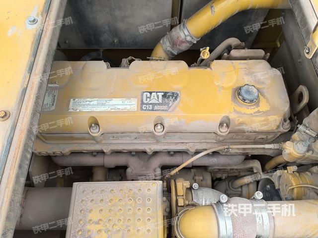 發(fā)動機(jī)整體俯視(整機(jī)外觀) 發(fā)動機(jī)整體俯視(整機(jī)外觀)