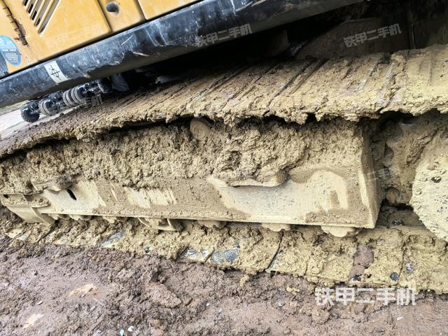 左側(cè)履帶整體?（行走機(jī)構(gòu)）