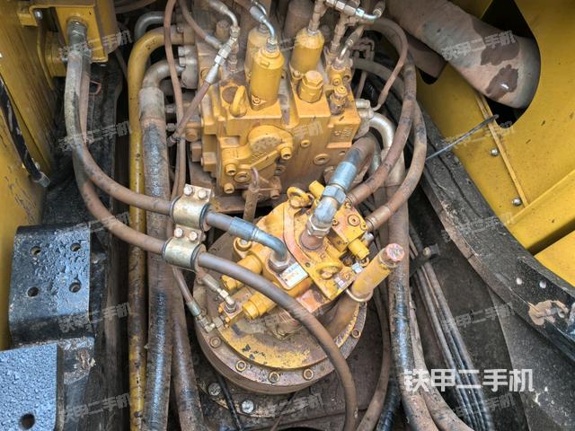 駕駛室頂部俯視（上車部件）