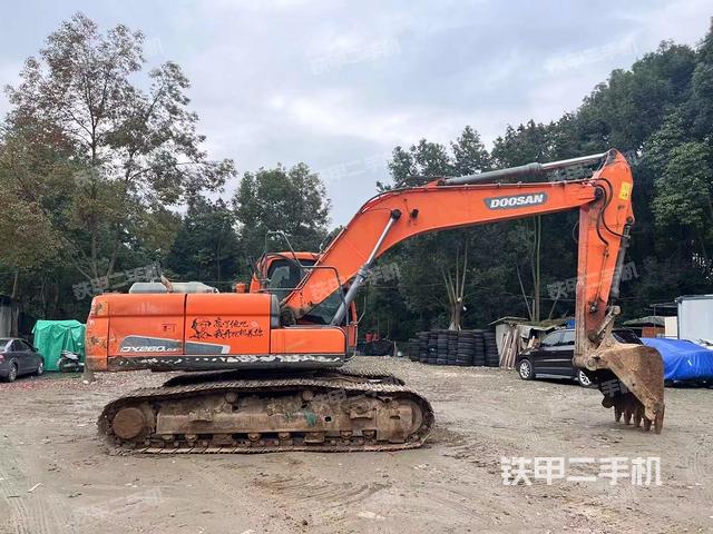 右后45(整機(jī)外觀) 右后45(整機(jī)外觀)