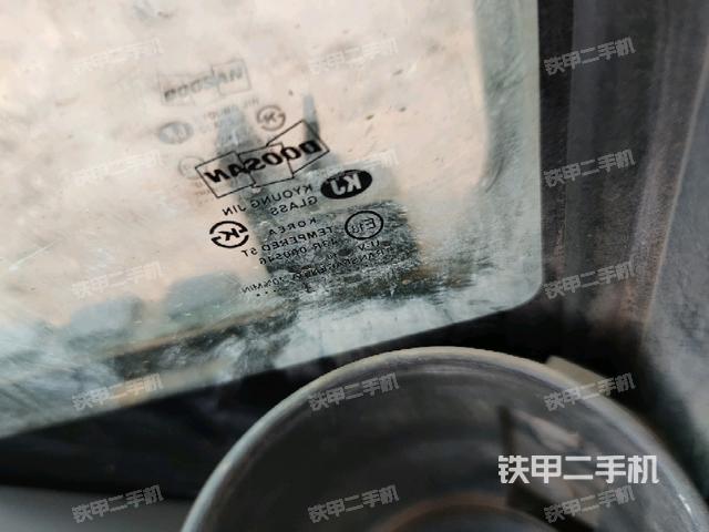 后窗玻璃角標(biāo)（駕駛室部分）