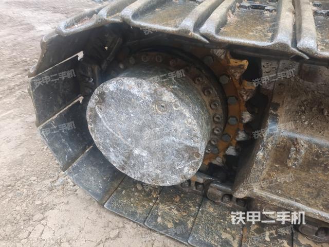 右驅(qū)動(dòng)輪（行走機(jī)構(gòu)）