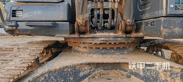 大臂根部?斜視（工作和回轉(zhuǎn)裝置）