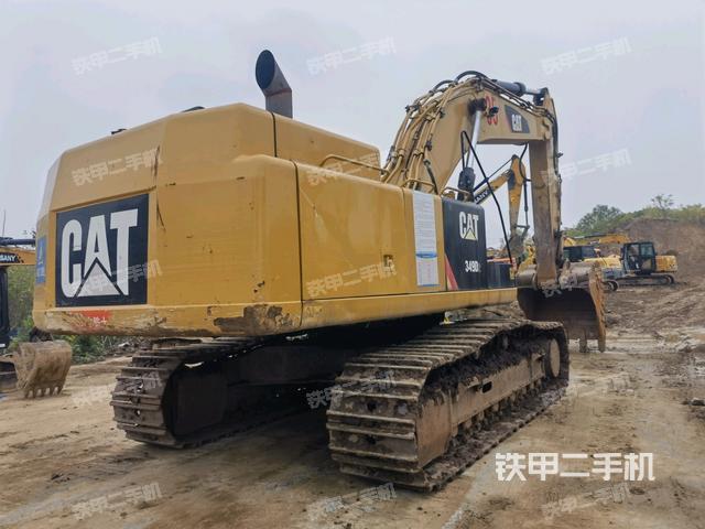 整機(jī)右后45°(整機(jī)外觀) 整機(jī)右后45°(整機(jī)外觀)