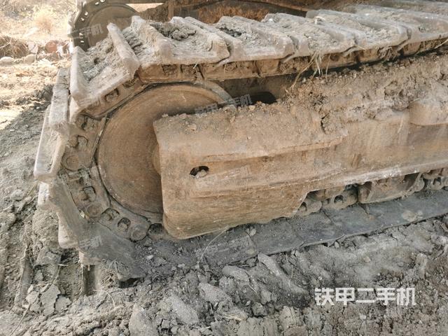 大臂根部?斜視(工作和回轉(zhuǎn)裝置) 大臂根部?斜視(工作和回轉(zhuǎn)裝置)