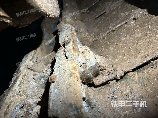 左導(dǎo)向輪（行走機(jī)構(gòu)）