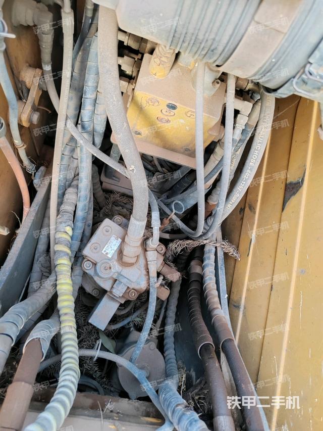 分配閥（上車部件）