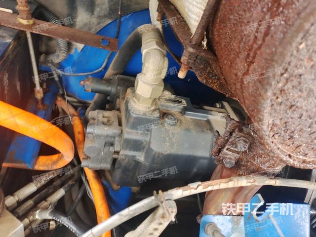 電瓶（大件艙室）