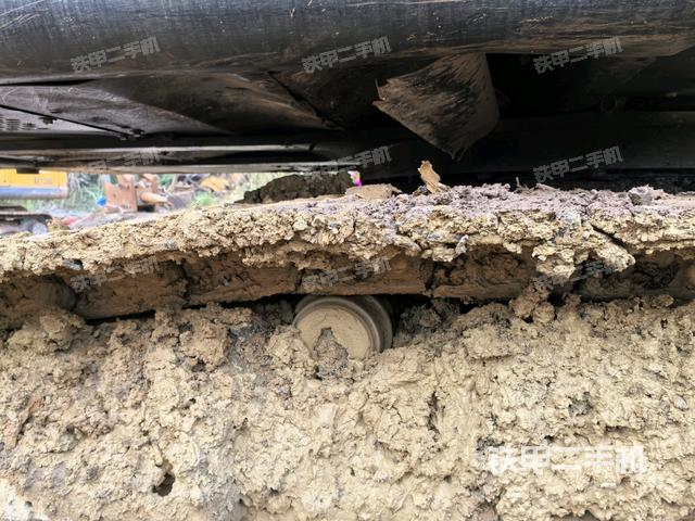 左導(dǎo)向輪（行走機(jī)構(gòu)）