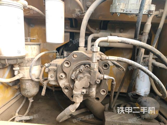 液壓泵斜45?左(大件艙室) 液壓泵斜45?左(大件艙室)