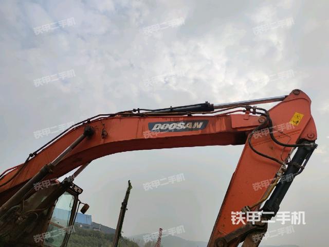 大臂整體?右側(cè)（工作和回轉(zhuǎn)裝置）