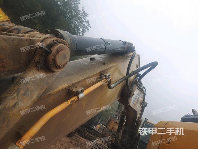 小臂整體左后（工作和回轉(zhuǎn)裝置）