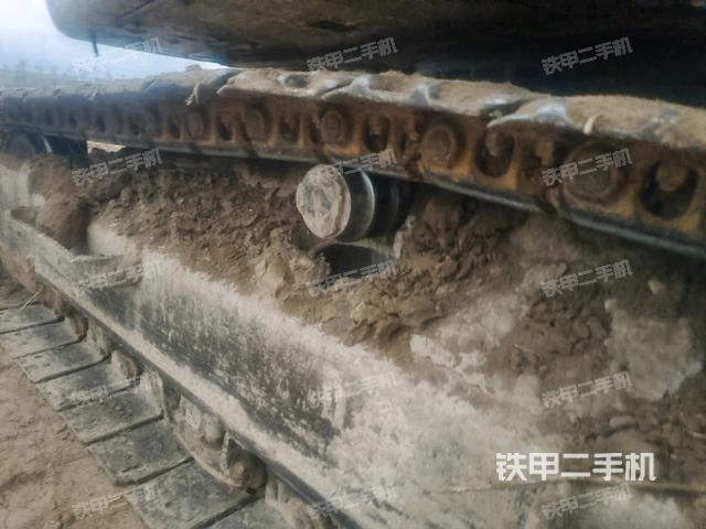 右側(cè)履帶整體(行走機(jī)構(gòu)) 右側(cè)履帶整體(行走機(jī)構(gòu))
