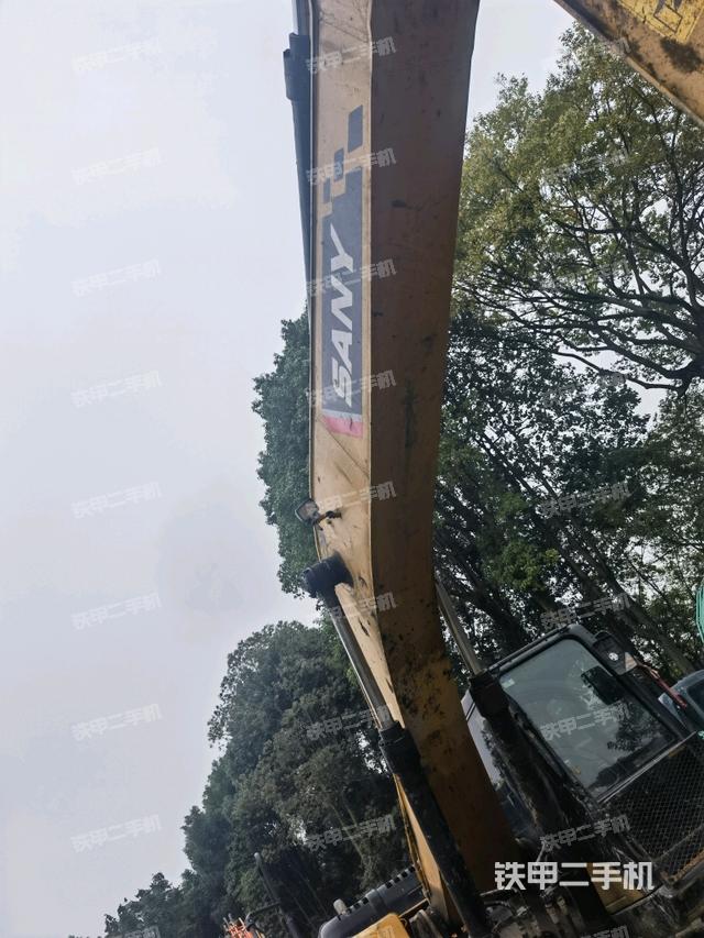 大臂整體?右側(cè)(工作和回轉(zhuǎn)裝置) 大臂整體?右側(cè)(工作和回轉(zhuǎn)裝置)