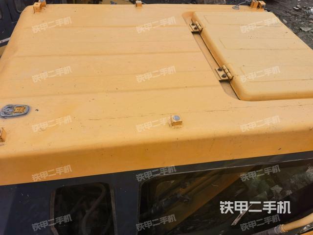駕駛室頂部俯視(上車部件) 駕駛室頂部俯視(上車部件)