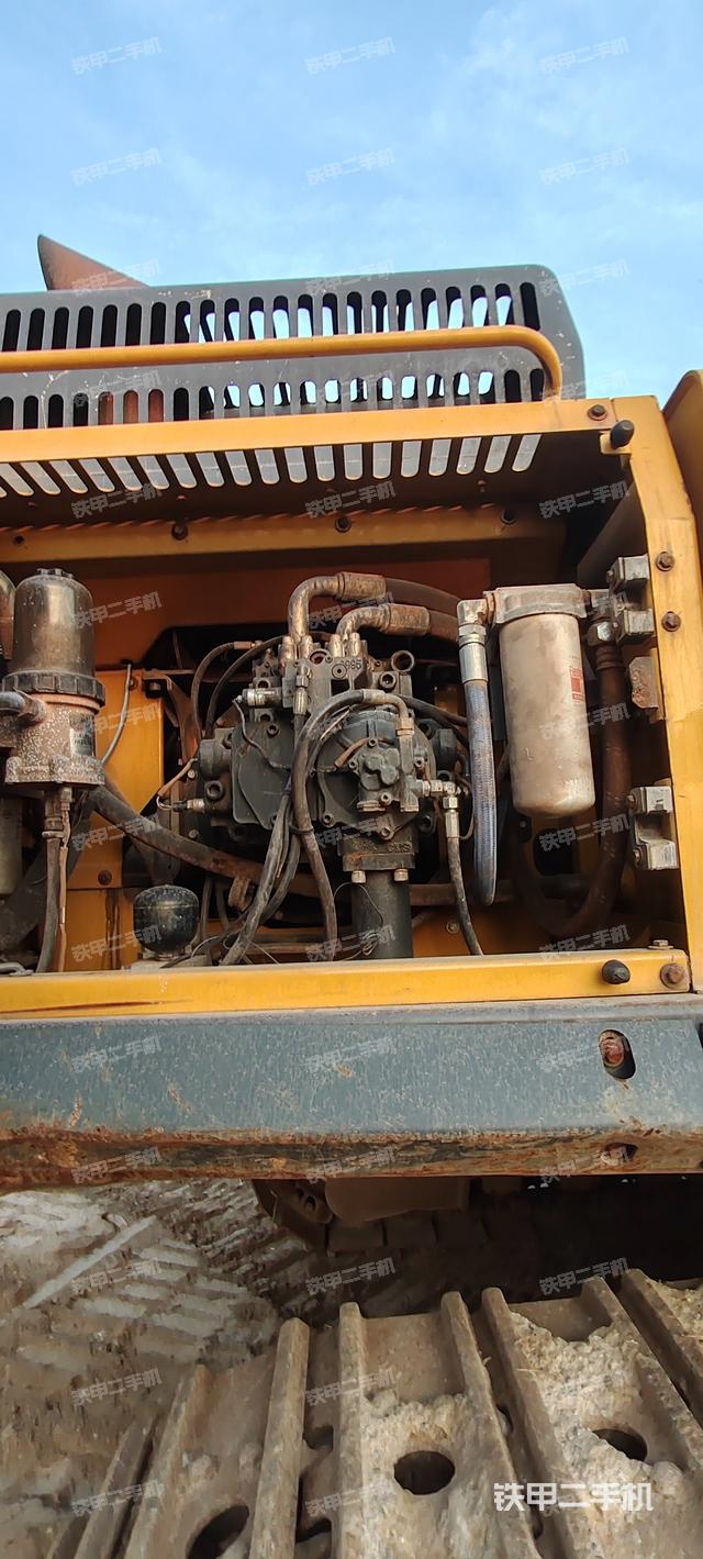 液壓泵斜45?左（大件艙室）