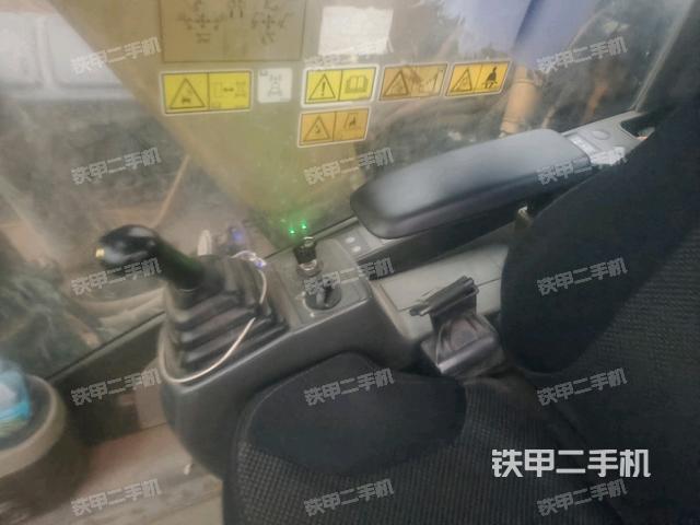 后窗玻璃角標(biāo)(駕駛室部分) 后窗玻璃角標(biāo)(駕駛室部分)