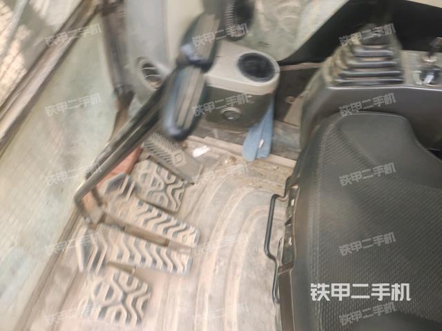 后窗玻璃角標(biāo)（駕駛室部分）