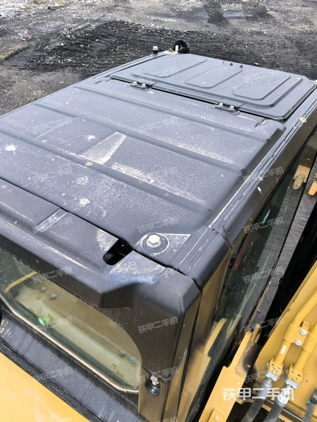 駕駛室頂部俯視（上車部件）