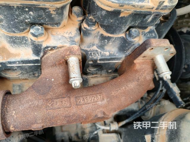 氣門室蓋螺絲特寫（上車部件）