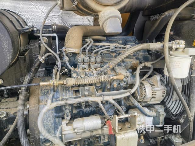 發(fā)動(dòng)機(jī)整體俯視（整機(jī)外觀）