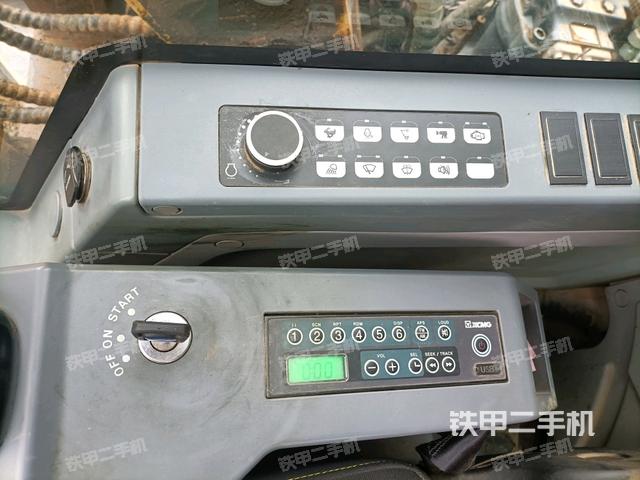 座椅右側(cè)控制臺/鑰匙門/油門/含右手柄（駕駛室部分）