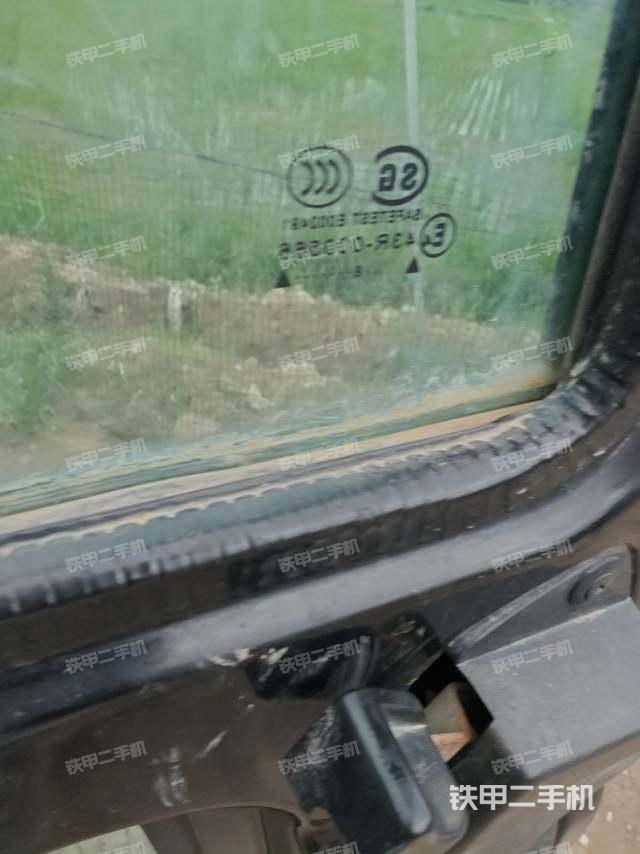 后窗玻璃角標(biāo)（駕駛室部分）