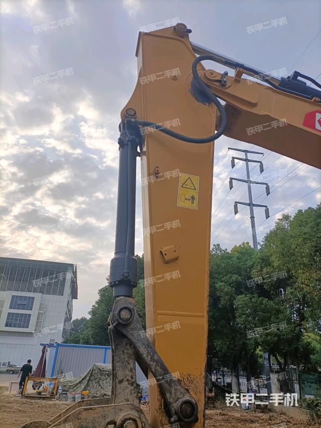 小臂整體左后（工作和回轉(zhuǎn)裝置）