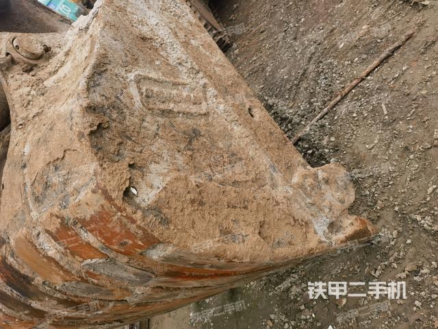 鏟斗45度(工作和回轉(zhuǎn)裝置) 鏟斗45度(工作和回轉(zhuǎn)裝置)