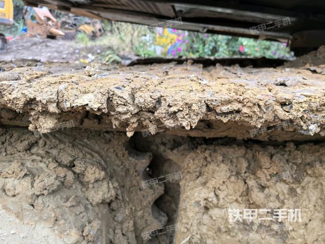 右側(cè)行走馬達(dá)蓋板（行走機(jī)構(gòu)）