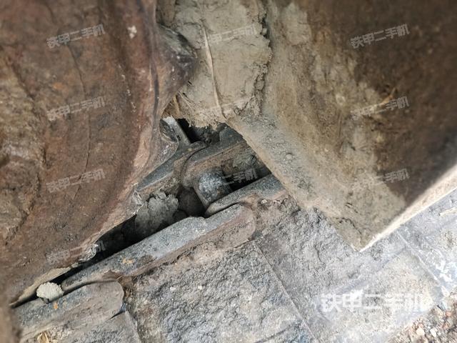 左側(cè)行走馬達(dá)蓋板（行走機(jī)構(gòu)）