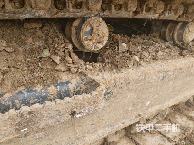 左導(dǎo)向輪（行走機(jī)構(gòu)）