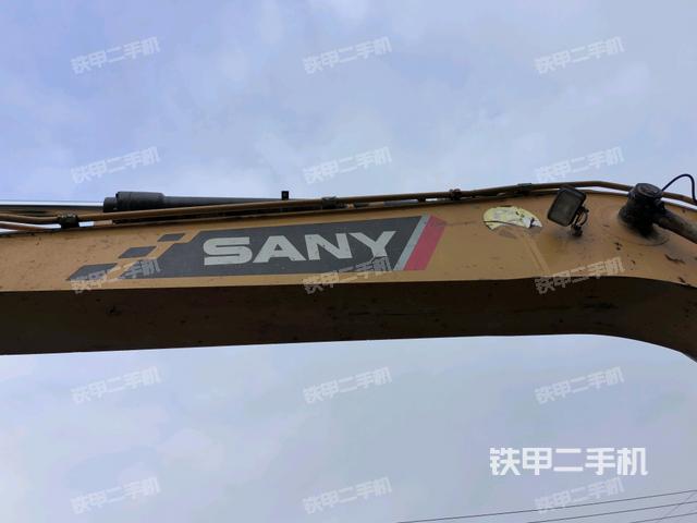 大臂油缸整體?豎拍（工作和回轉(zhuǎn)裝置）