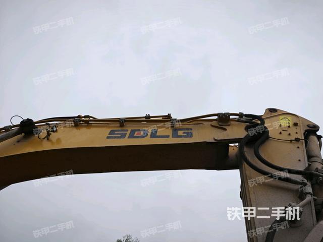 大臂整體?右側(cè)(工作和回轉(zhuǎn)裝置) 大臂整體?右側(cè)(工作和回轉(zhuǎn)裝置)