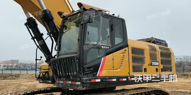 駕駛室整體（整機(jī)外觀）