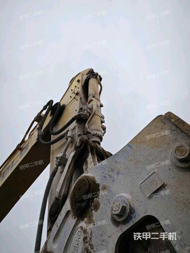 小臂整體右前(工作和回轉(zhuǎn)裝置) 小臂整體右前(工作和回轉(zhuǎn)裝置)