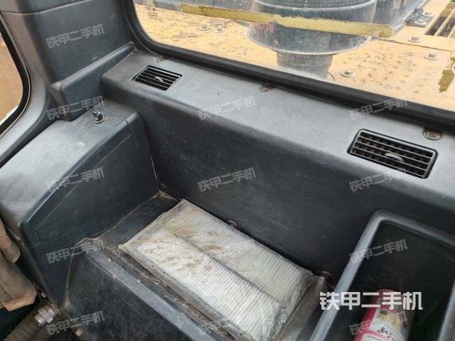 座椅左側(cè)控制臺(tái)/音響/含左手柄（駕駛室部分）