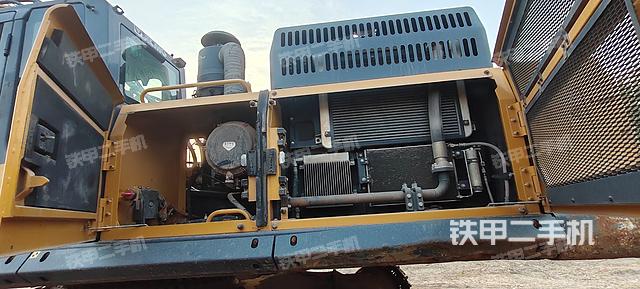 散熱器正面（大件艙室）