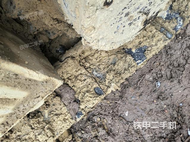 右側(cè)履帶整體（行走機(jī)構(gòu)）